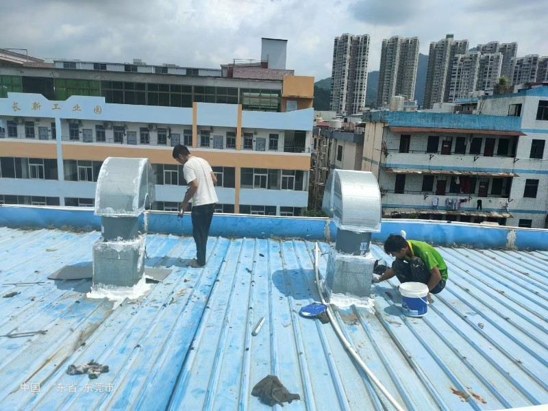 新县钢结构屋面涂料维修方法